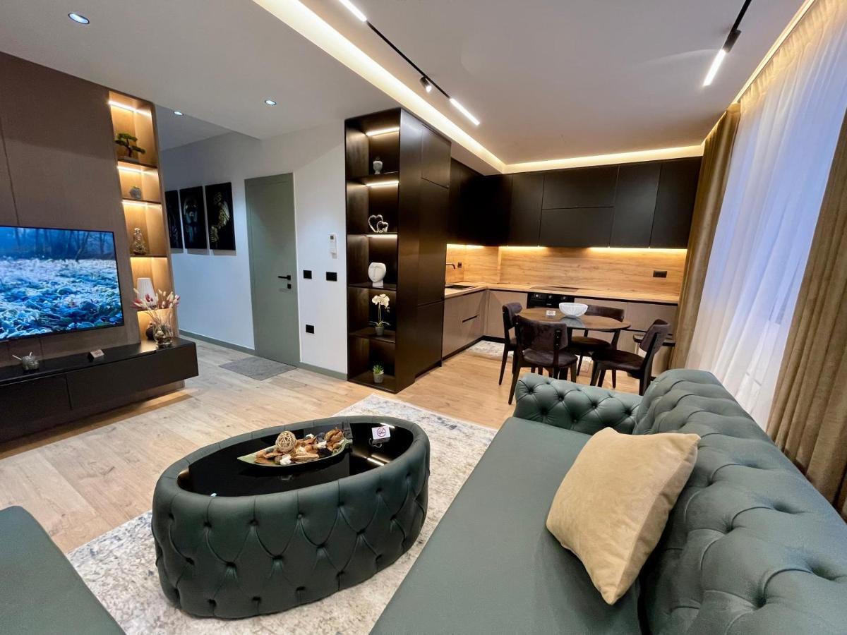 Queens Luxury Apartments Тирана Экстерьер фото