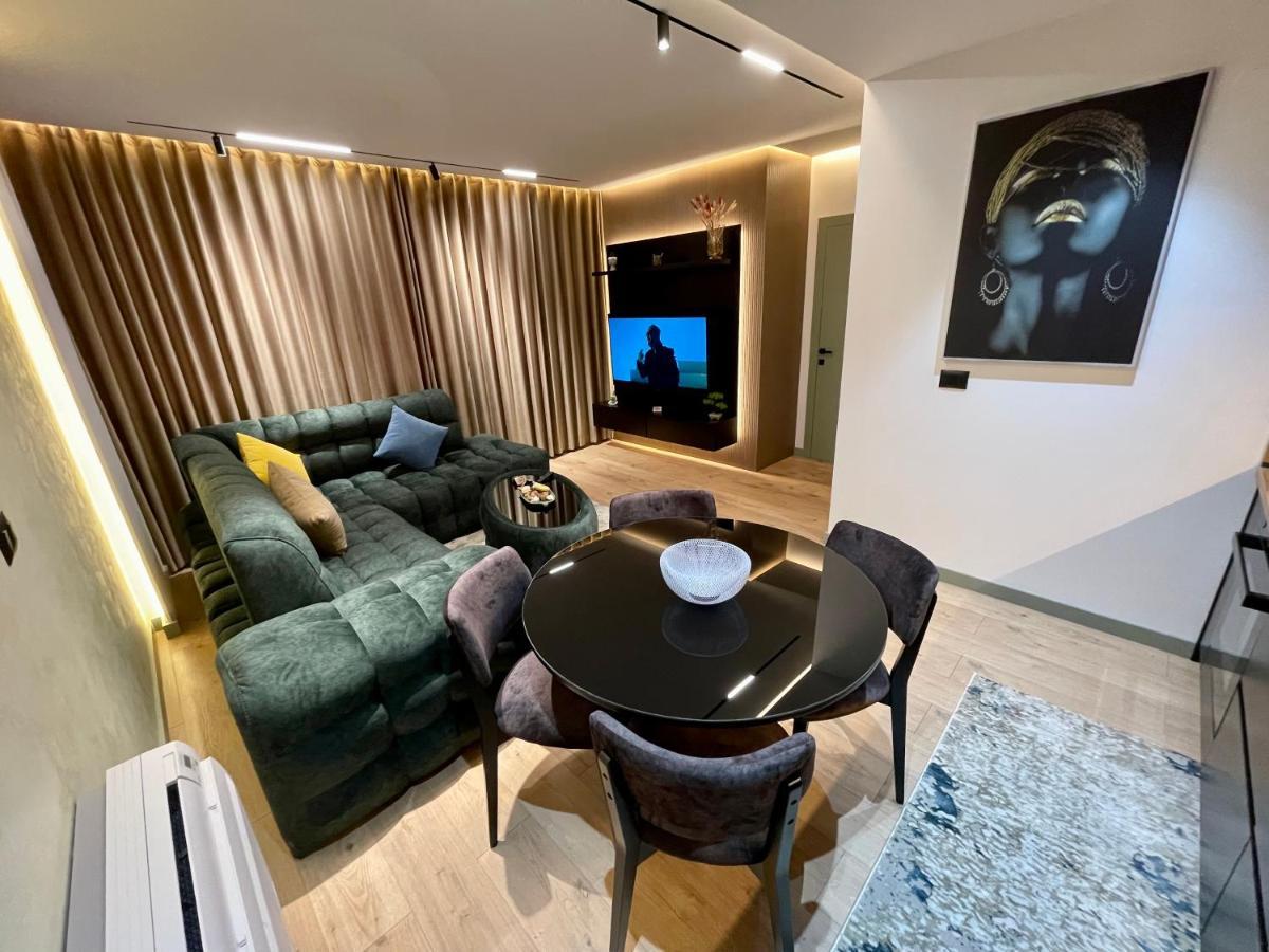 Queens Luxury Apartments Тирана Экстерьер фото