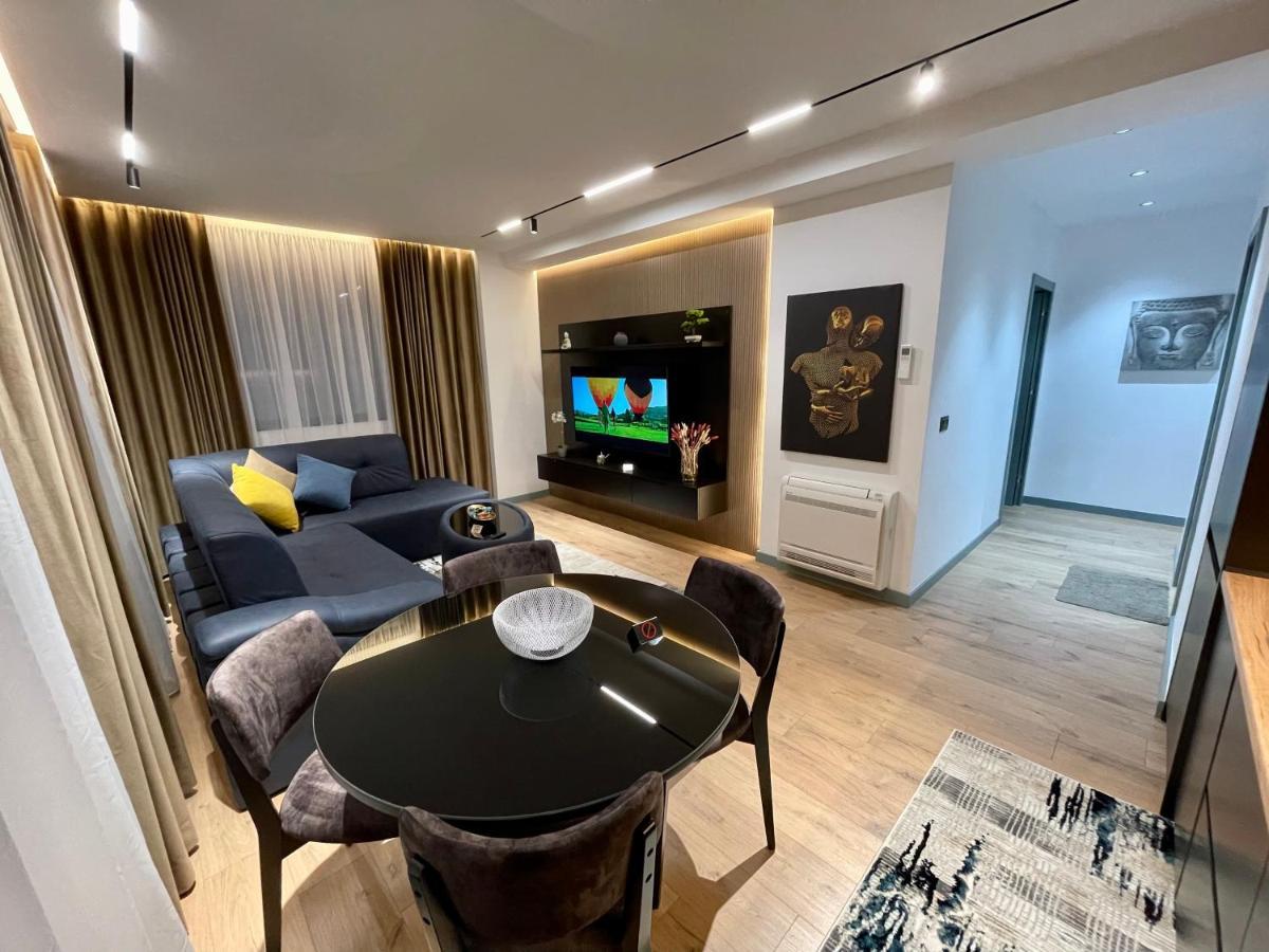 Queens Luxury Apartments Тирана Экстерьер фото