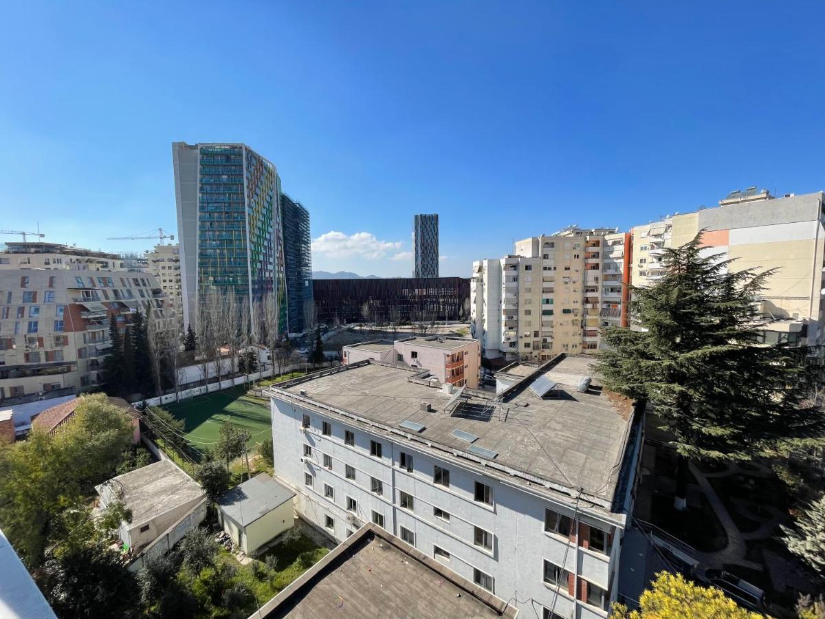 Queens Luxury Apartments Тирана Экстерьер фото